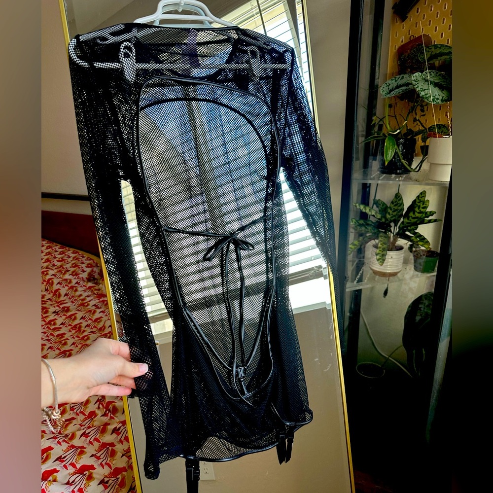 NEE SAVAGE X FENTY Glossy Flossy Long Sleeve Fishnet Garter Slip Size: XL